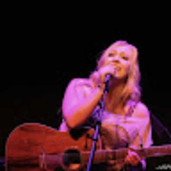 Meet your Posher, Ashley - Picture 1 of 1